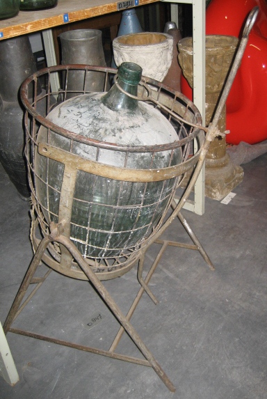 Mandfleshouder met fles (D847)