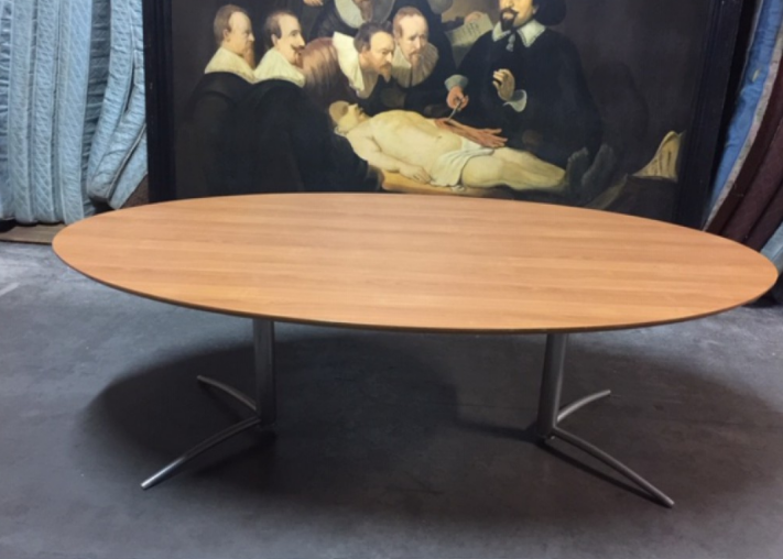Conferentietafel (B379)