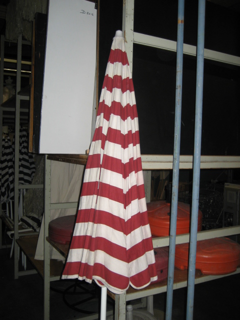 Parasol rood/wit (D435)