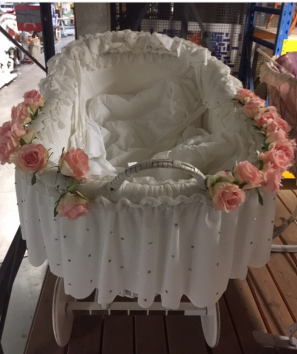 Kinderwieg ( Rijdend ) (D1140)