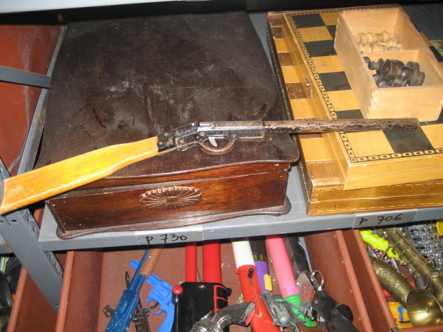 Pistool of geweer (P346)